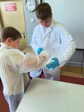 39
