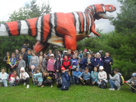 Klasy trzecie w Bałtyckim Parku Dinozaurów we Wrzosowie