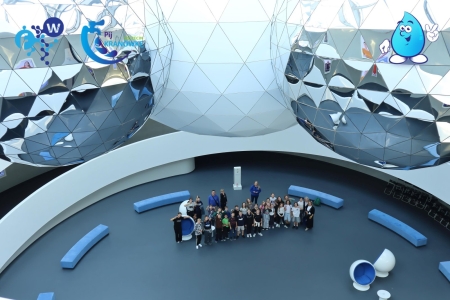 Wycieczka klas 5 do Fabryki Wody w Szczecinie